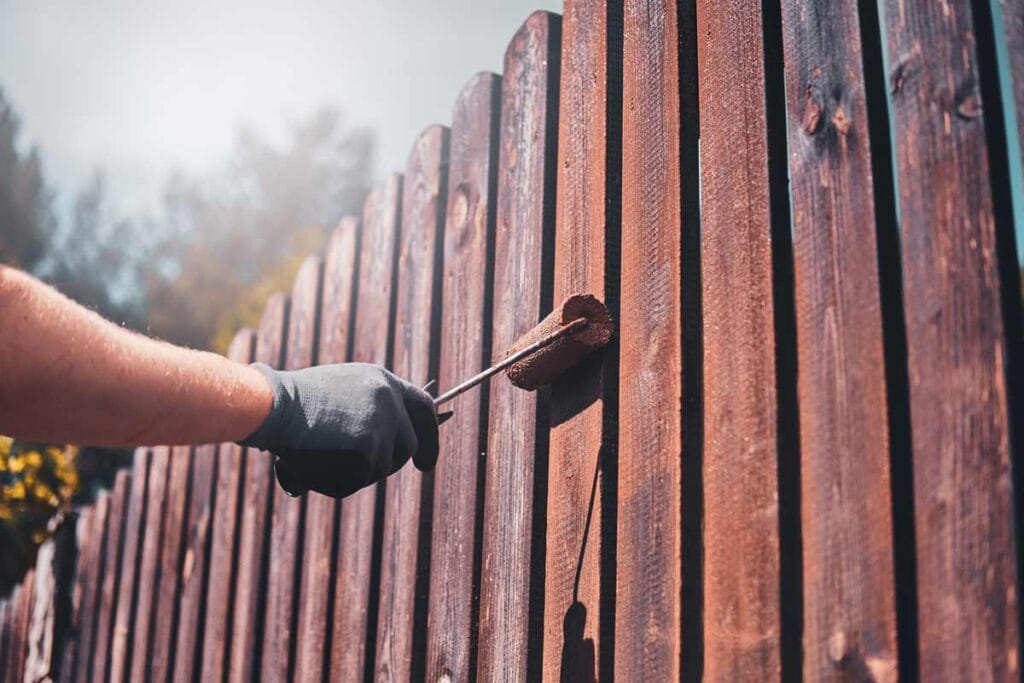 fence painting